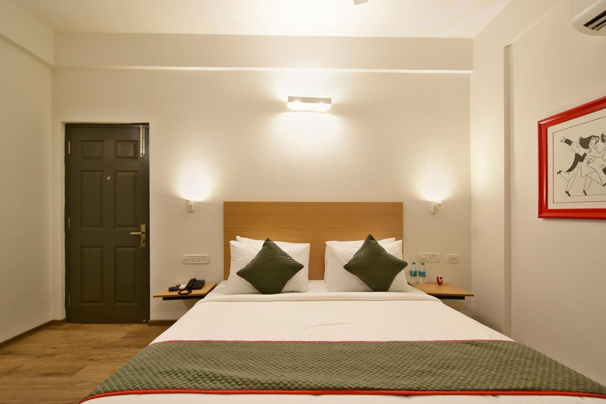 Hotel Townhouse Airport Road Yelahanka Zewnętrze zdjęcie