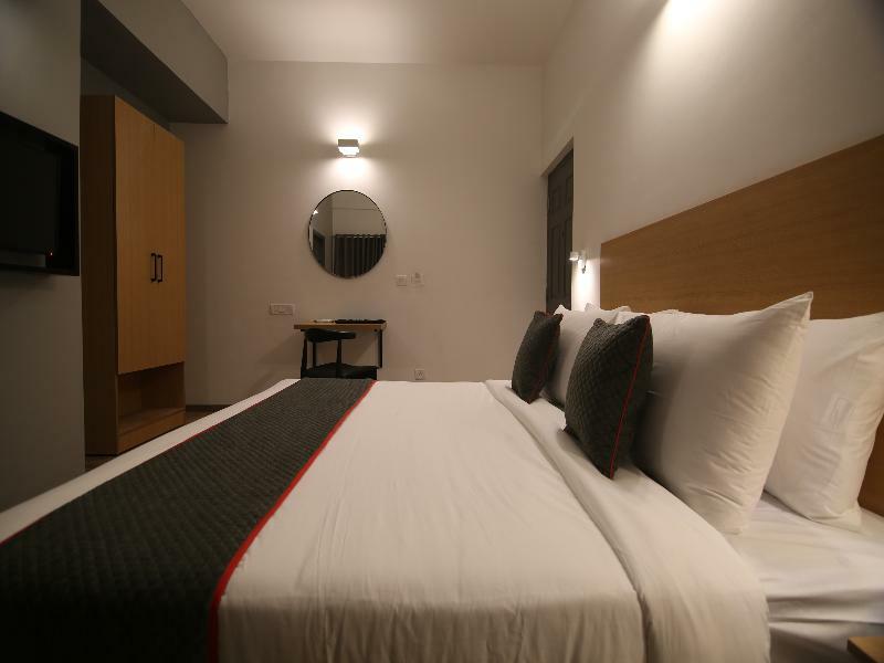 Hotel Townhouse Airport Road Yelahanka Zewnętrze zdjęcie